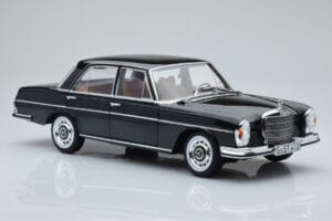 Mercedes 280 SE W108 Verde Norev 1:18 183935 Metal - imagen 6 de 8