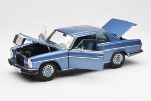 Mercedes 280C/8 W114 Coupe Azul Metallic AUTOart 1:18 76187 Metal - imagen 2 de 8