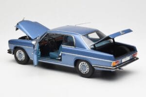 Mercedes 280C/8 W114 Coupe Azul Metallic AUTOart 1:18 76187 Metal - imagen 5 de 8