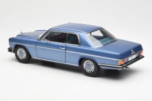 Mercedes 280C/8 W114 Coupe Azul Metallic AUTOart 1:18 76187 Metal - imagen 7 de 8