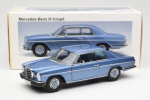 Mercedes 280C/8 W114 Coupe Azul Metallic AUTOart 1:18 76187 Metal - imagen 8 de 8