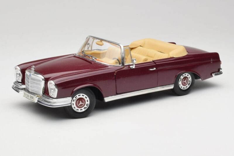 Mercedes 280SE W108 Bordeaux Rojo Maisto 1:18 31811 Metal