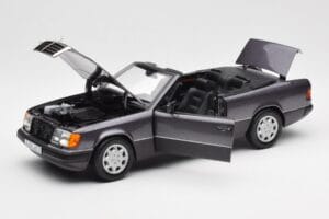 Mercedes 300 CE-24 W124 Cabriolet Violeta Metallic Norev 1:18 183567 Metal - imagen 2 de 10