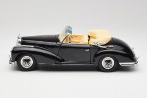 Mercedes 300 S W188 Descapotable Negro Tchibo 1:18 36782 Metal - imagen 4 de 8