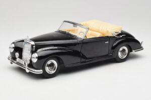 Mercedes 300 S W188 Descapotable Negro Tchibo 1:18 36782 Metal