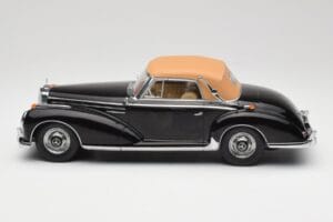 Mercedes 300 SC W188 Descapotable Softtop Negro KK-Scale 1:18 KKDC180943 Metal - imagen 3 de 6