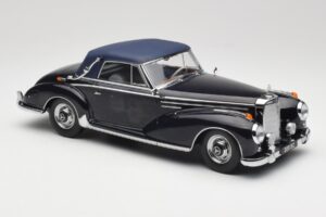 Mercedes 300 SC W188 Descapotable Softtop Azul Oscuro KK-Scale 1:18 KKDC180944 Metal - imagen 4 de 6