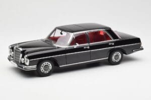 Mercedes 300 SEL 6.3 W109 Negro AUTOart 1:18 76140 Metal