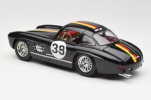 Mercedes 300 SL #38 1954 Bburago 1:18 3015-M1 Metal - imagen 7 de 8