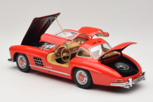 Mercedes 300 SL Gullwing Rojo Minichamps 1:18 180039001 Metal - imagen 5 de 8