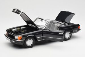 Mercedes 300 SL R107 Negro Pearl Edición Dealer Norev 1:18 B66040678 Metal - imagen 2 de 10