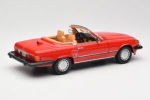 Mercedes 300 SL R107 Rojo Norev 1:18 B66040623 Metal - imagen 3 de 8