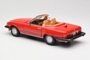 Mercedes 300 SL R107 Rojo Norev 1:18 B66040623 Metal - imagen 7 de 8
