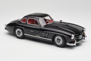 Mercedes 300 SL W198 Negro Minichamps 1:18 180039004 Metal - imagen 6 de 8
