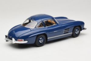 Mercedes 300 SL W198 Azul Norev 1:18 183852 Metal - imagen 3 de 8