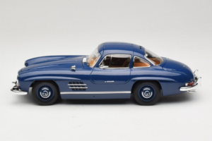 Mercedes 300 SL W198 Azul Norev 1:18 183852 Metal - imagen 4 de 8