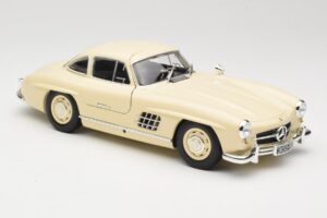 Mercedes 300 SL W198 Crema Minichamps 1:18 110037212 Metal - imagen 6 de 8