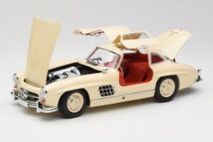Mercedes 300 SL W198 Crema Con Interior Rojo Minichamps 1:18 180039002 Metal - imagen 2 de 8