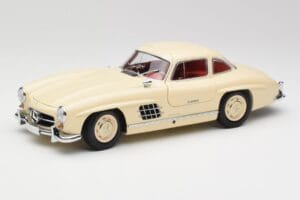 Mercedes 300 SL W198 Crema Con Interior Rojo Minichamps 1:18 180039002 Metal