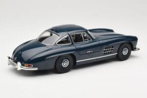 Mercedes 300 SL W198 Gullwing Azul Oscuro Minichamps 1:18 110037216 Metal - imagen 3 de 8