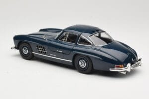 Mercedes 300 SL W198 Gullwing Azul Oscuro Minichamps 1:18 110037216 Metal - imagen 7 de 8
