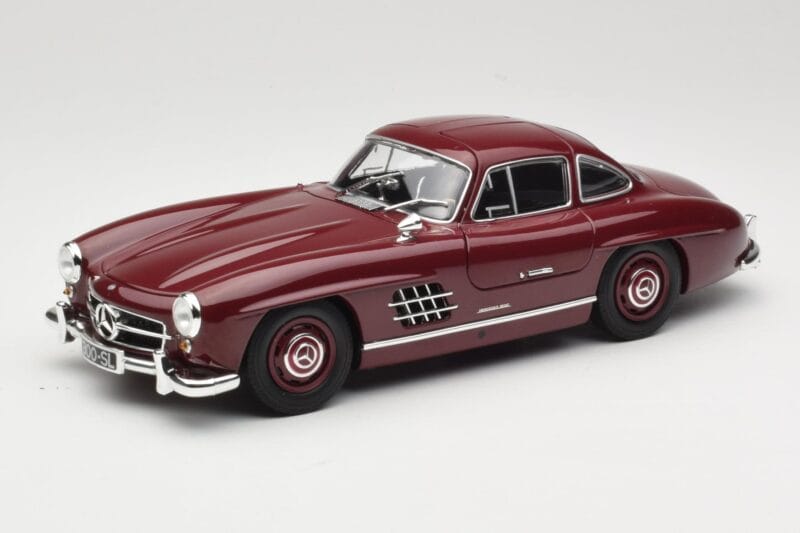 Mercedes 300 SL W198 Gullwing Rojo Oscuro Minichamps 1:18 110037218 Metal