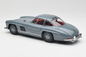 Mercedes 300 SL W198 Graphite Gris Minichamps 1:18 180039005 Metal - imagen 7 de 8