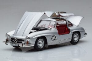 Mercedes 300 SL W198 Gullwing Norev 1:18 183850 Metal - imagen 2 de 8
