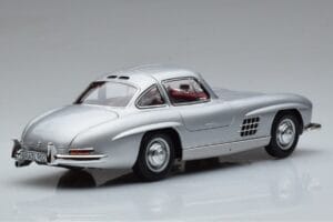 Mercedes 300 SL W198 Gullwing Norev 1:18 183850 Metal - imagen 3 de 8