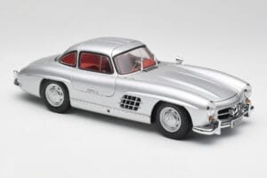 Mercedes 300 SL W198 Gullwing Plata Minichamps 1:18 180039000 Metal - imagen 6 de 8