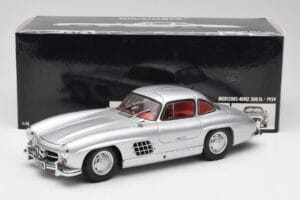 Mercedes 300 SL W198 Gullwing Plata Minichamps 1:18 180039000 Metal - imagen 8 de 8