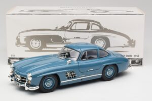 Mercedes 300 SL W198 Azul Claro Minichamps 1:18 180039007 Metal - imagen 8 de 8