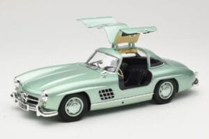 Mercedes 300 SL W198 Gullwing Light Green Metallic Minichamps 1:18 110037221 Metal - imagen 2 de 8