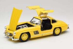Mercedes 300 SL W198 Amarillo Claro Minichamps 1:18 180039009 Metal - imagen 2 de 8