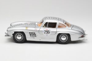 Mercedes 300 SL W198 #295 1954 Bburago 1:18 32813 Metal - imagen 4 de 8
