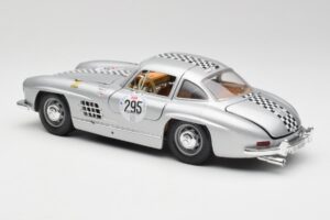 Mercedes 300 SL W198 #295 1954 Bburago 1:18 32813 Metal - imagen 7 de 8