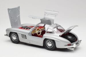 Mercedes 300 SL W198 Gullwing Silver Gris Bburago 1:18 3513 Metal - imagen 4 de 8