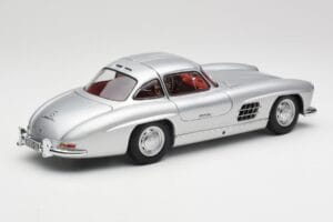 Mercedes 300 SL W198 Gullwing Plata Metálico Minichamps 1:18 B66040379 Metal - imagen 3 de 8
