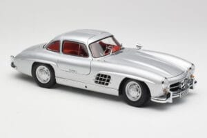 Mercedes 300 SL W198 Gullwing Plata Metálico Minichamps 1:18 B66040379 Metal - imagen 6 de 8