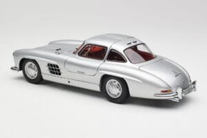 Mercedes 300 SL W198 Gullwing Plata Metálico Minichamps 1:18 B66040379 Metal - imagen 7 de 8