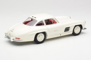 Mercedes 300 SL W198 Blanco Minichamps 1:18 180039006 Metal - imagen 3 de 8
