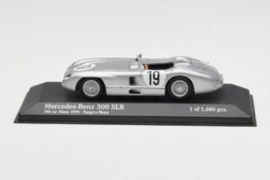 Mercedes 300 SLR #19 P. Levegh / J. Fitch 24 Hours of Le Mans 1955 Minichamps 1:43 432553000 Metal