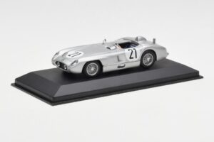 Mercedes 300 SLR #21 K. Kling / A. Simon 24 Hours of Le Mans 1955 Minichamps 1:43 432553021 Metal - imagen 2 de 4