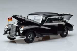 Mercedes 300 W186 Konrad Adenauer Norev 1:18 183707 Metal - imagen 2 de 9