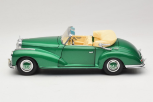 Mercedes 300S Cabriolet Green Metallic Maisto 1:18 52116 Metal - imagen 4 de 7