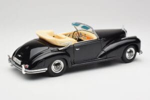 Mercedes 300SC W188 Obsidian Negro Maisto 1:18 806B Metal - imagen 3 de 8