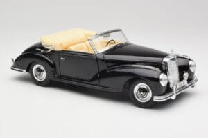 Mercedes 300SC W188 Obsidian Negro Maisto 1:18 806B Metal - imagen 6 de 8