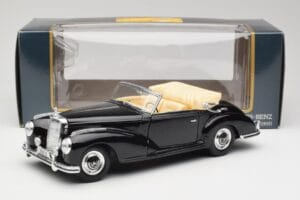 Mercedes 300SC W188 Obsidian Negro Maisto 1:18 806B Metal - imagen 8 de 8
