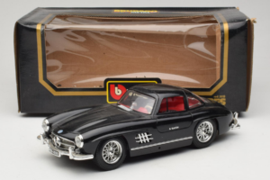 Mercedes 300SL Negro Bburago 1:18 3015-M3 Metal - imagen 8 de 8