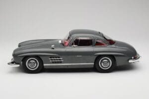 Mercedes 300SL W198 Gullwing Graphite Grey Norev 1:12 123852 Metal - imagen 3 de 6